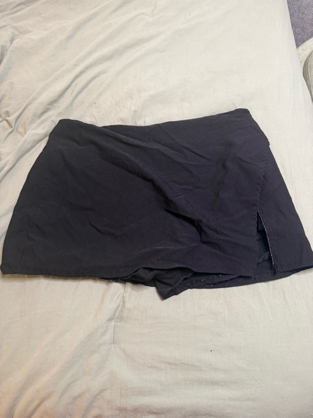 ARULA Black Zippered Skort